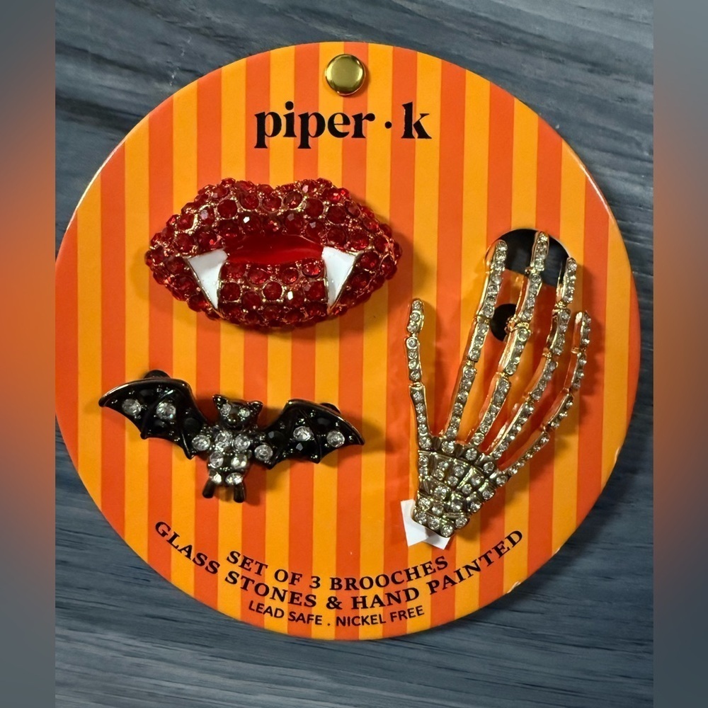 Piper K Brooch Set - Picture 3 of 5
